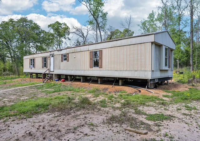3rd image of 15003 Rosebud Ln, Conroe, TX 77303 | MLS# 57931743