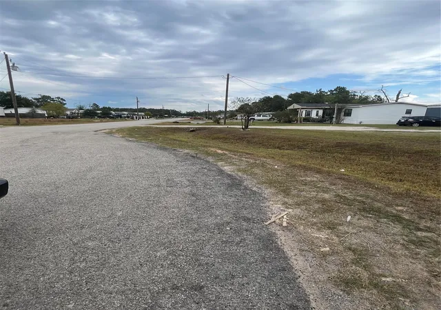 Photo 1 of Land for sale at 7962 Parker Elaine Dr, Conroe, TX 77306 | MLS# 40163337 | Listing updated on 2026-04-16