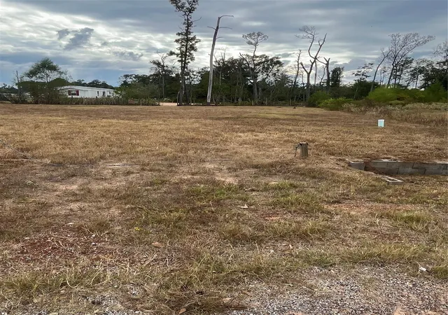 Photo 3 of Land for sale at 7962 Parker Elaine Dr, Conroe, TX 77306 | MLS# 40163337 | Listing updated on 2026-04-16