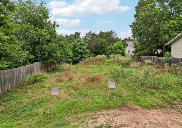 8th image of 11112 Oak St, Jonestown, TX 78645 | MLS# 83950073