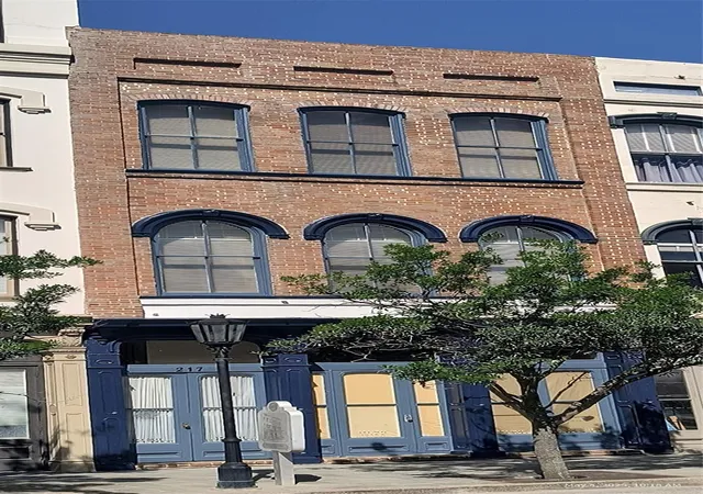 3rd image of 217 Tremont St, Galveston, TX 77550 | MLS# 71351686