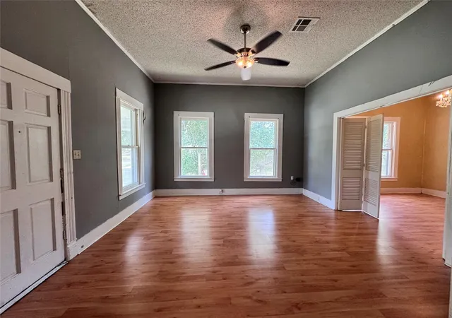 3rd image of 106 W Prairie Ave, Eagle Lake, TX 77434 | MLS# 62170560