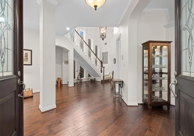 Photo 3 of Single family home for sale at 2115 Fairway Green Dr, Kingwood, TX 77339 | MLS# 27528191 | Listing updated on 2026-07-25
