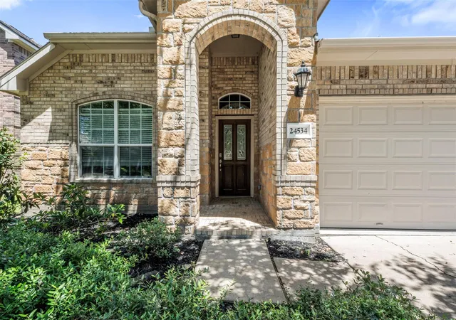 Photo 2 of Single family home for sale at 24534 Sawgrass Meadow Ln, Katy, TX 77494 | MLS# 28811457 | Listing updated on 2026-09-19