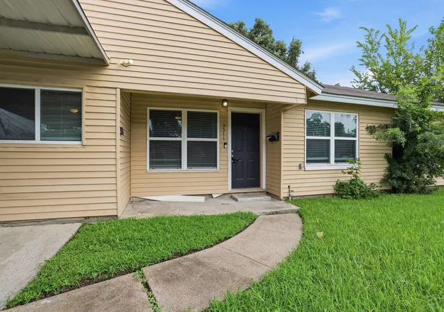 4th image of 2311 Garvey Dr, Pasadena, TX 77506 | MLS# 4742397