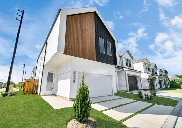 3rd image of 4012 Boho Ln, Houston, TX 77045 | MLS# 49140261