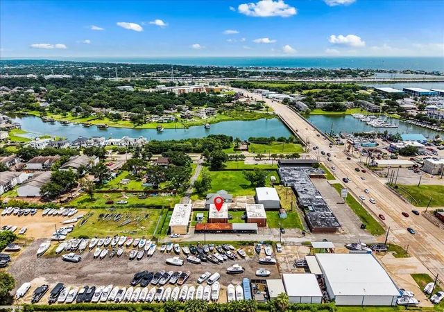 2nd image of 1914 Larrabee St #1-12, Seabrook, TX 77586 | MLS# 62475308