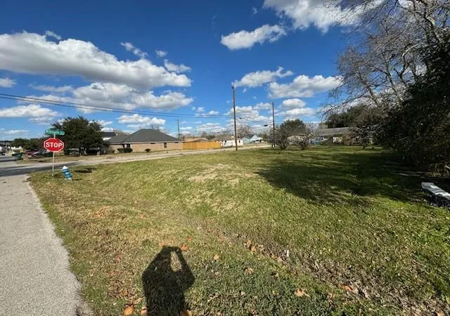 Photo 3 of Land for sale at 00 Wilmington St, Houston, TX 77051 | MLS# 86694445 | Listing updated on 2026-04-13