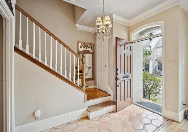 Homes for sale in Houston, TX | 7525 Del Monte Dr, Houston, TX 77063 | MLS# 17844190