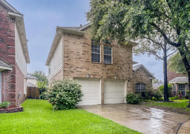 Photo 3 of Single family home for sale at 16606 Greenbriar Point Ln, Houston, TX 77095 | MLS# 63053378 | Listing updated on 2026-09-20