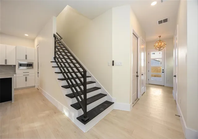 4th image of 7127 England St, Houston, TX 77021 | MLS# 23770479