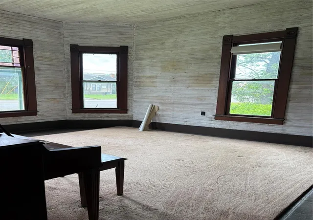 Photo 4 of Single family home for sale at 213 W Abbey St, Livingston, TX 77351 | MLS# 26095390 | Listing updated on 2026-07-14