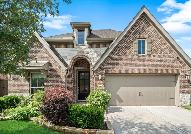 2nd image of 212 Trillium Park Loop, Conroe, TX 77304 | MLS# 90085979