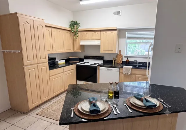 5th image of 4041 Law St #505, Houston, TX 77005 | MLS# 22183134