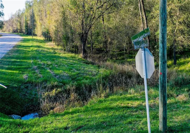 Photo 3 of Land for sale at 212 Carpenter Dr, Cleveland, TX 77327 | MLS# 2925392 | Listing updated on 2026-04-21