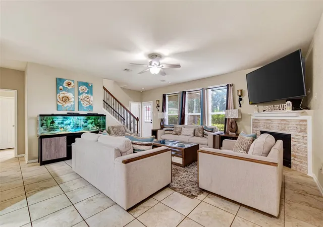 Photo 4 of Single family home for sale at 5102 Espuela Ln, Baytown, TX 77521 | MLS# 54172575 | Listing updated on 2026-09-01