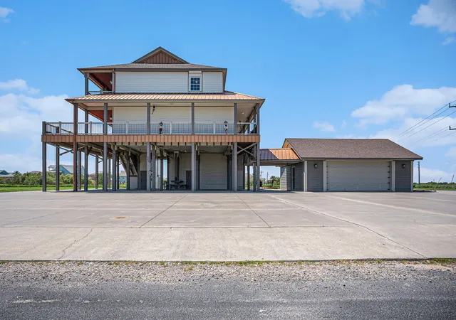 Photo 3 of Single family home for sale at 883 Gulf Cedar Dr, Port Bolivar, TX 77650 | MLS# 80374802 | Listing updated on 2026-07-09
