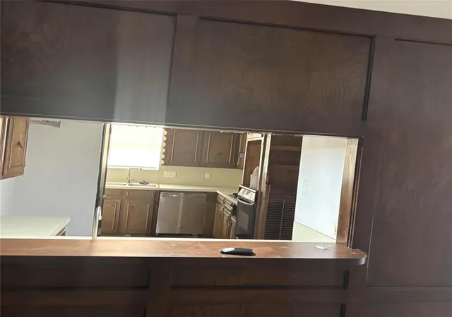 3rd image of 9102 Petersham Dr, Houston, TX 77031 | MLS# 13341300