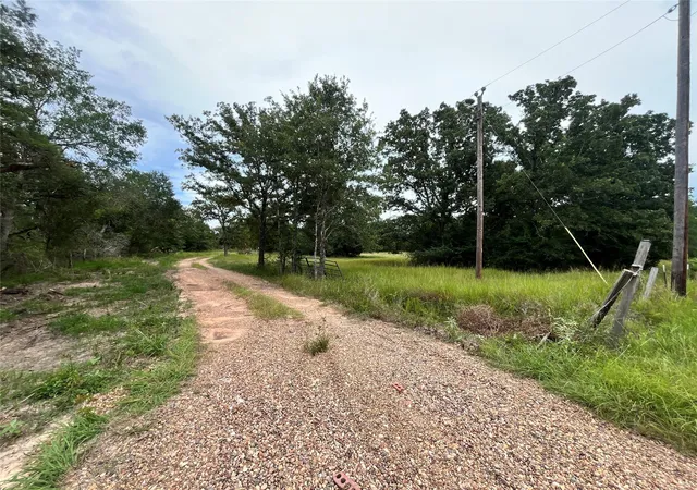 2nd image of 22243 Kmiec Rd, Hempstead, TX 77445 | MLS# 87905138