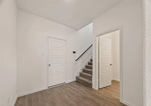 Photo 3 of Single family home for sale at 2510 Shallow Lake Ln, Rosharon, TX 77583 | MLS# 28367174 | Listing updated on 2026-09-12