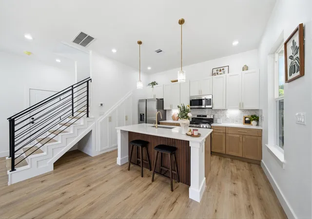 5th image of 8904 Knoll Leaf Dr, Houston, TX 77080 | MLS# 14041924