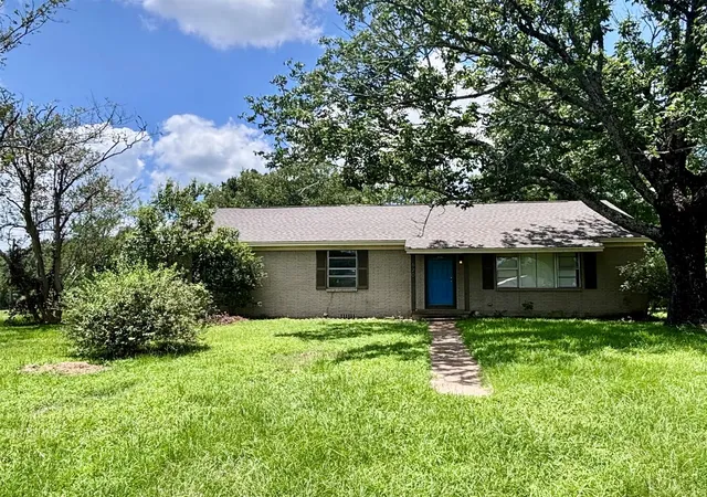 Homes for sale in Lovelady, TX | 620 W Houston St, Lovelady, TX 75851 | MLS# 50797592