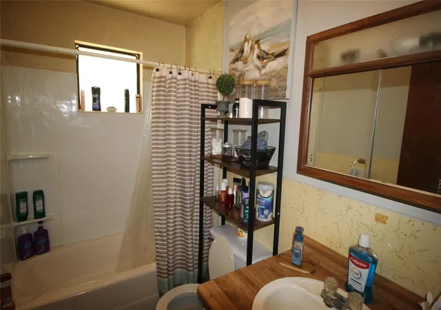 Homes for sale in Jacksonville, TX | 417 A/B Myrtle Dr #B, Jacksonville, TX 75766 | MLS# 52611277