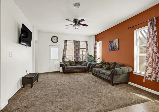 4th image of 12739 Bridle Springs Ln, Houston, TX 77044 | MLS# 45173352