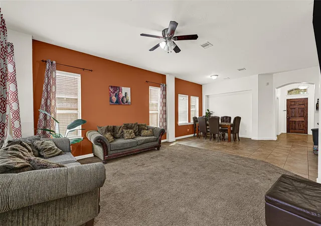 5th image of 12739 Bridle Springs Ln, Houston, TX 77044 | MLS# 45173352