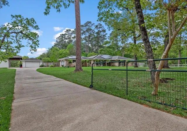 2nd image of 16701 Surrey Ln, Stagecoach, TX 77355 | MLS# 85764527