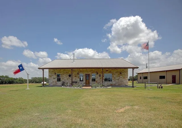 Homes for sale in Round Top, TX | 9414 Laird Rd, Round Top, TX 78954 | MLS# 21756127