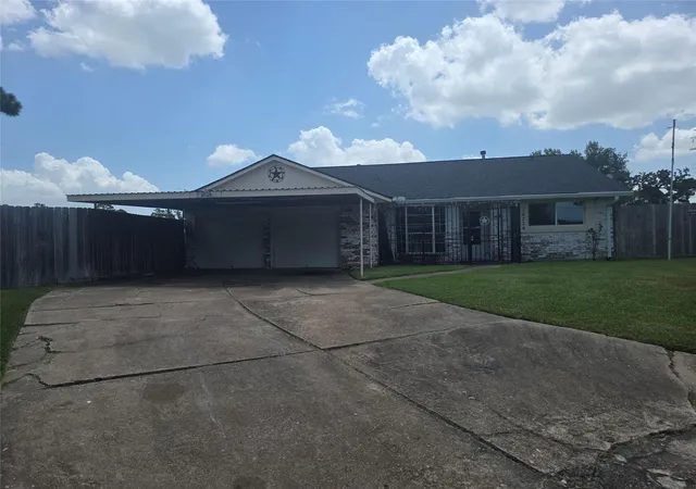 3rd image of 14734 Conover Ct, Houston, TX 77015 | MLS# 84820173