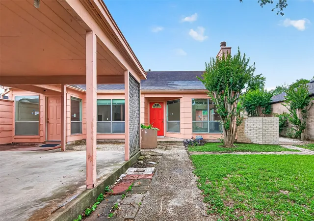 2nd image of 12510 Sungate Ln, Houston, TX 77071 | MLS# 18679501