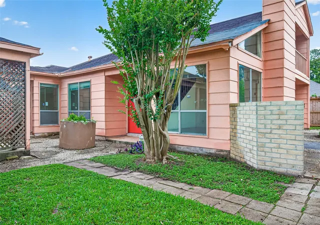 3rd image of 12510 Sungate Ln, Houston, TX 77071 | MLS# 18679501