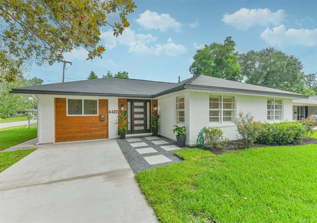 Photo 1 of Single family home for sale at 4422 Libbey Ln, Houston, TX 77092 | MLS# 55898387 | Listing updated on 2026-08-28