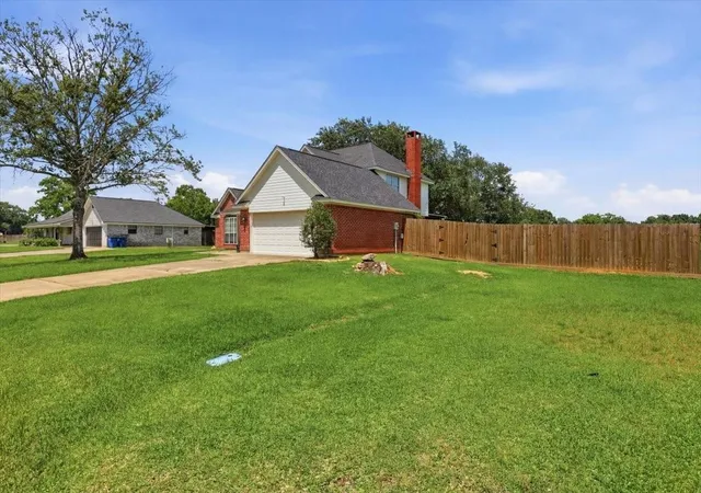 3rd image of 425 Blueberry St, Bridge City, TX 77611 | MLS# 85787895