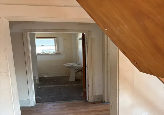 5th image of 7807 Queen St, Houston, TX 77028 | MLS# 86744320