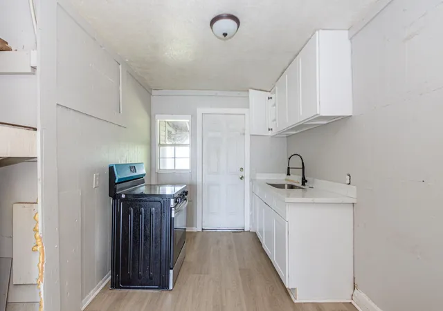 Homes for sale in Freeport, TX | 126 W 6Th St, Freeport, TX 77541 | MLS# 92343891