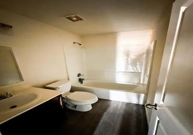 2nd image of 4118 Brinkley St, Houston, TX 77051