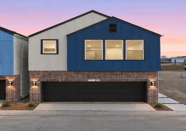Photo 1 of Single family home for sale at 328 Janisch #C, Houston, TX 77018 | MLS# 68071134 | Listing updated on 2026-09-02