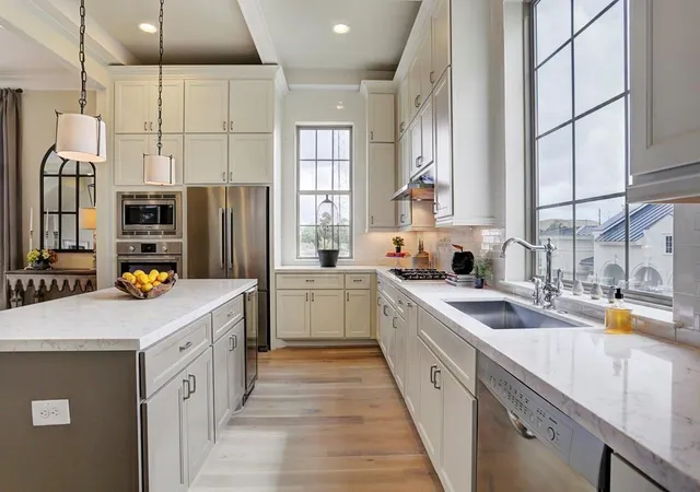 Photo 4 of Single family home for sale at 210 Morningside Park Street, Houston, TX 77024 | MLS# 83394715 | Listing updated on 2026-10-07