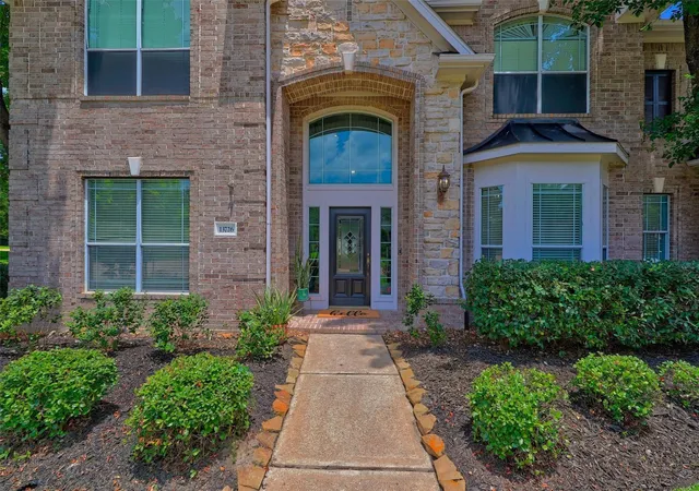 Photo 3 of Single family home for sale at 13726 Magnolia Manor Dr, Cypress, TX 77429 | MLS# 13630214 | Listing updated on 2026-09-02