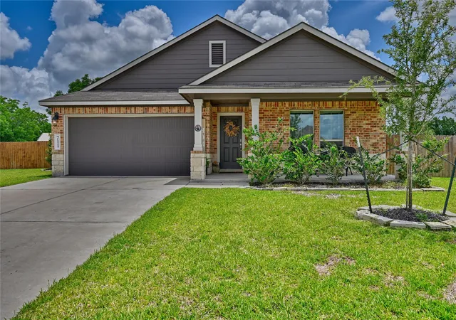 Homes for sale in Brenham, TX | 711 Davy St, Brenham, TX 77833 | MLS# 8338429