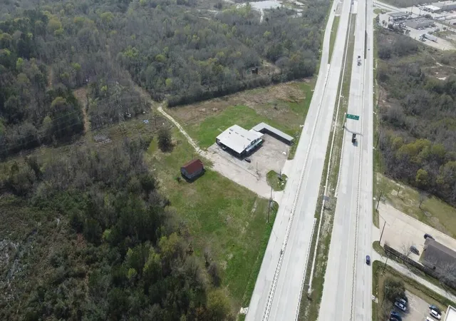 9th image of 2200 Tallant St, Baytown, TX 77520 | MLS# 29309765