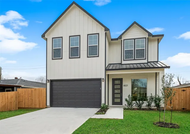 Photo 2 of Single family home for sale at 8521 Friendship Rd, Houston, TX 77080 | MLS# 79367186 | Listing updated on 2026-08-24