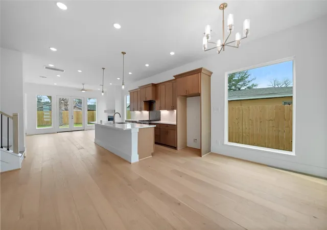 Photo 3 of Single family home for sale at 8521 Friendship Rd, Houston, TX 77080 | MLS# 79367186 | Listing updated on 2026-08-24