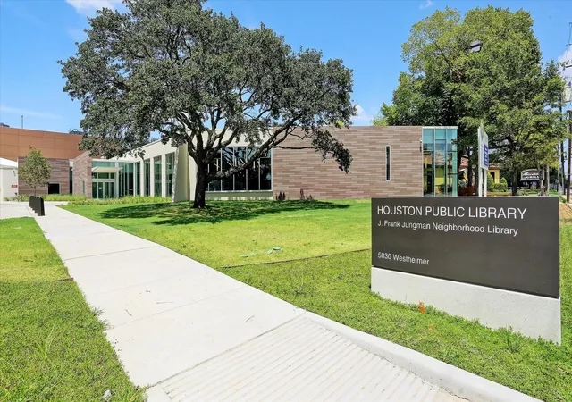 30th image of 1223 Fountain View Dr #124, Houston, TX 77057 | MLS# 27123131