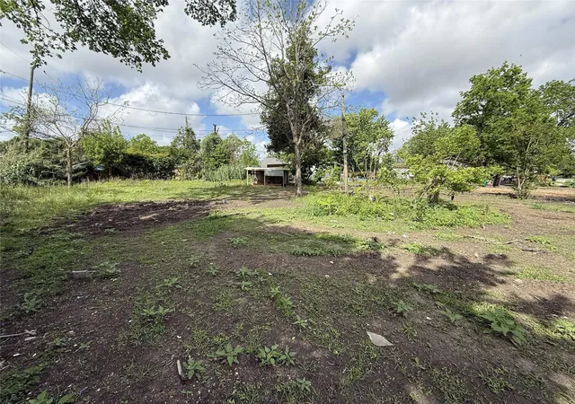 4th image of 1616 Red Bluff Ct, Pasadena, TX 77506 | MLS# 69051224