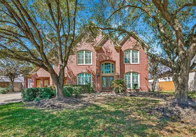 Photo 3 of Single family home for sale at 12711 Wildwood Bnd Ln, Cypress, TX 77433 | MLS# 95237901 | Listing updated on 2026-08-29