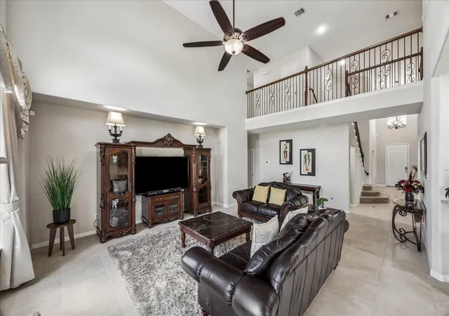 Photo 4 of Single family home for sale at 2207 Hannah Crk Ct, Houston, TX 77089 | MLS# 90228653 | Listing updated on 2026-08-02